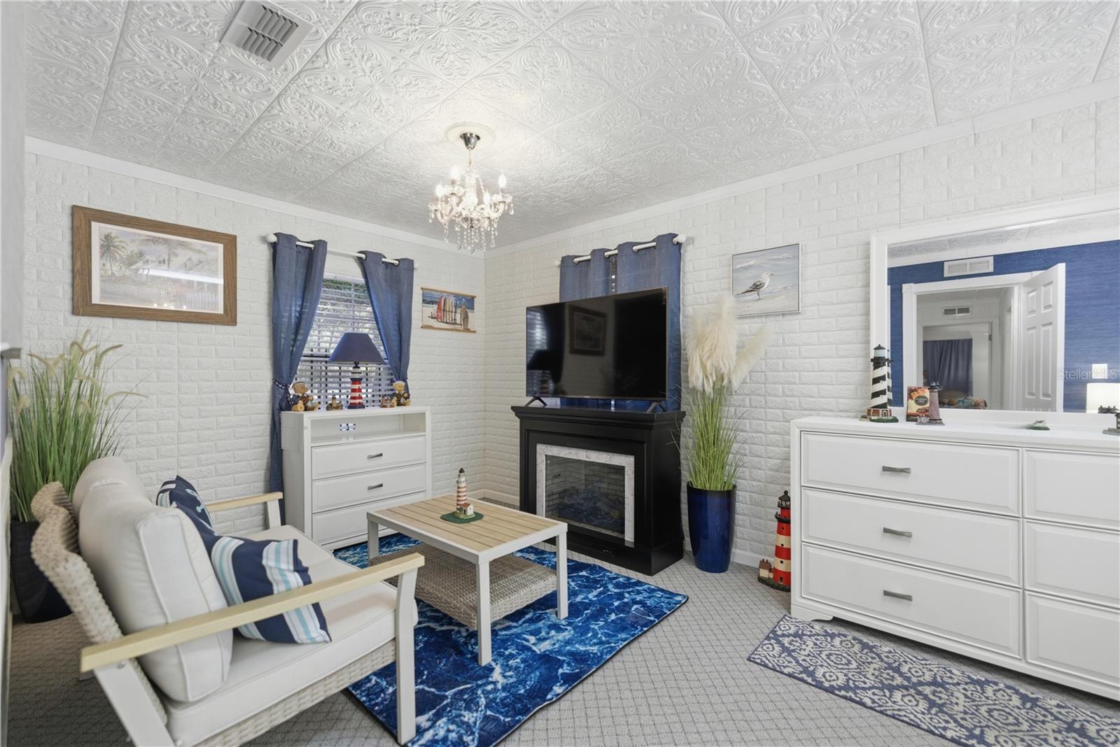 FLORIDA HLNDS - Residential