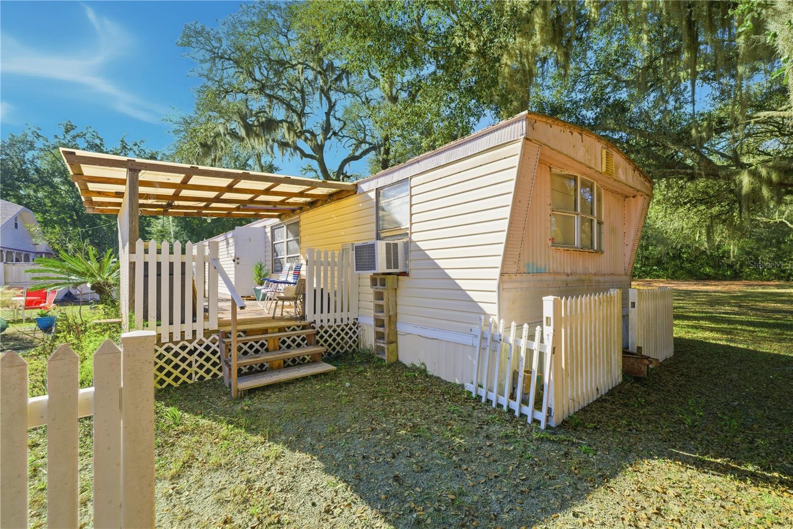 FLORIDA HLNDS - Residential