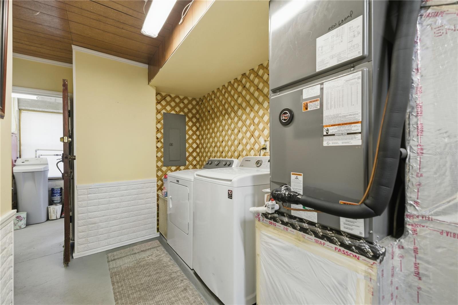 FLORIDA HLNDS - Residential