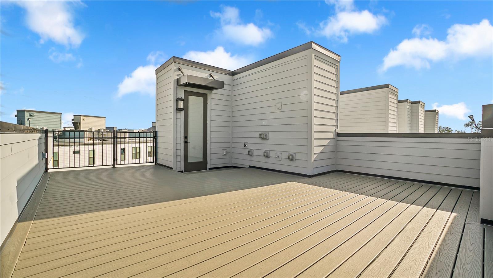 BRIX/THE PACKING DISTRICT - Residential Lease