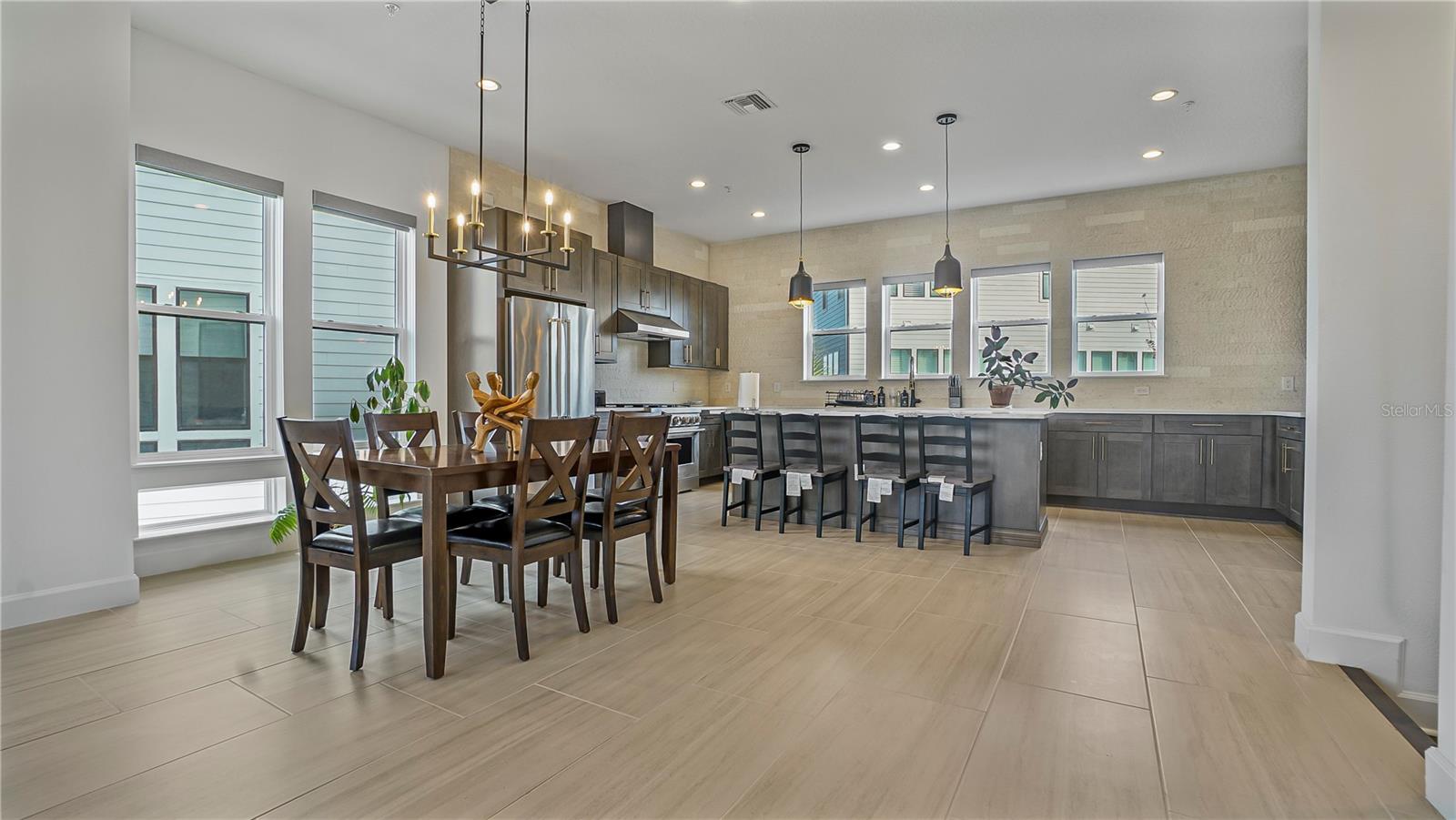 BRIX/THE PACKING DISTRICT - Residential Lease