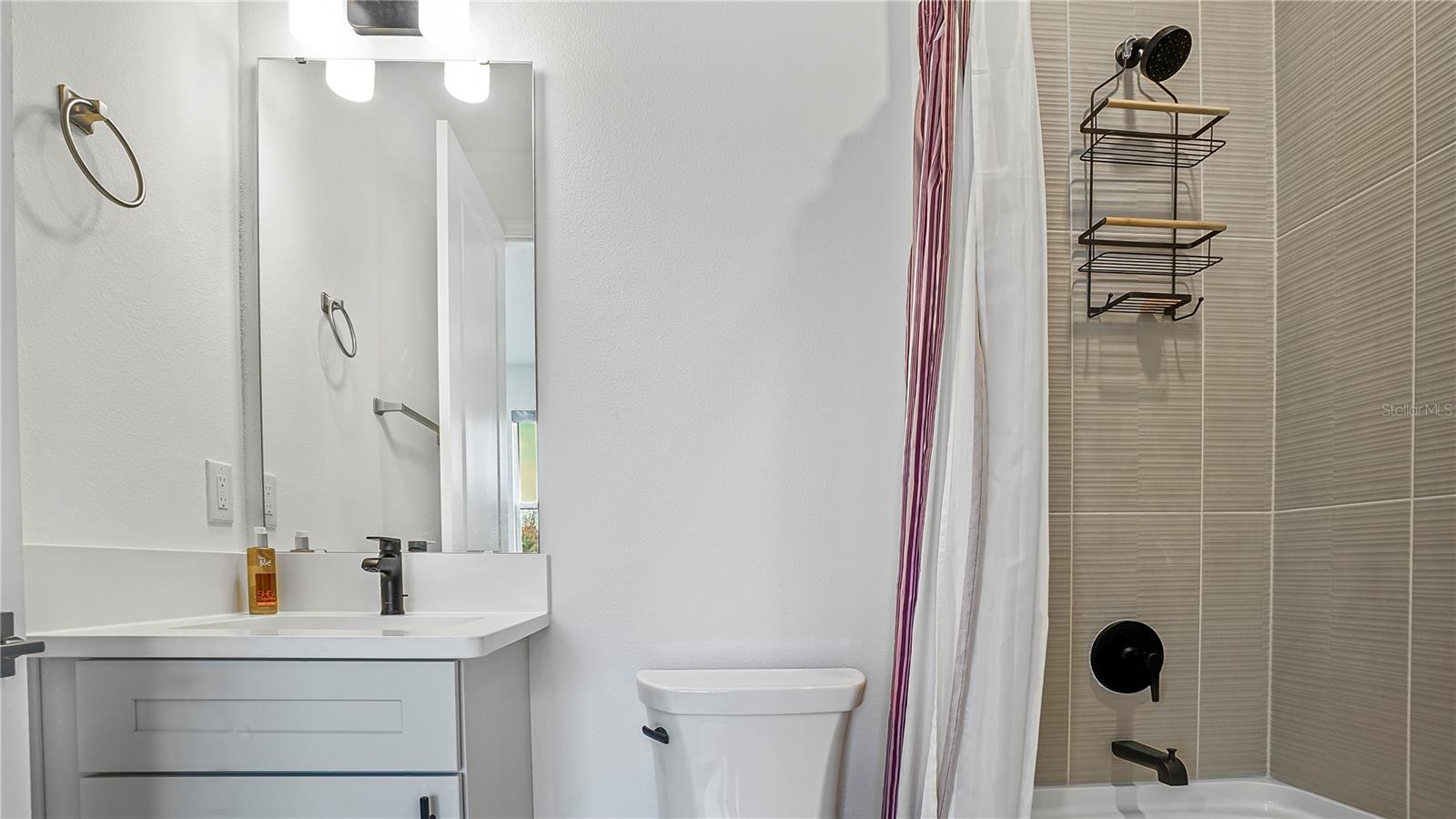 BRIX/THE PACKING DISTRICT - Residential Lease