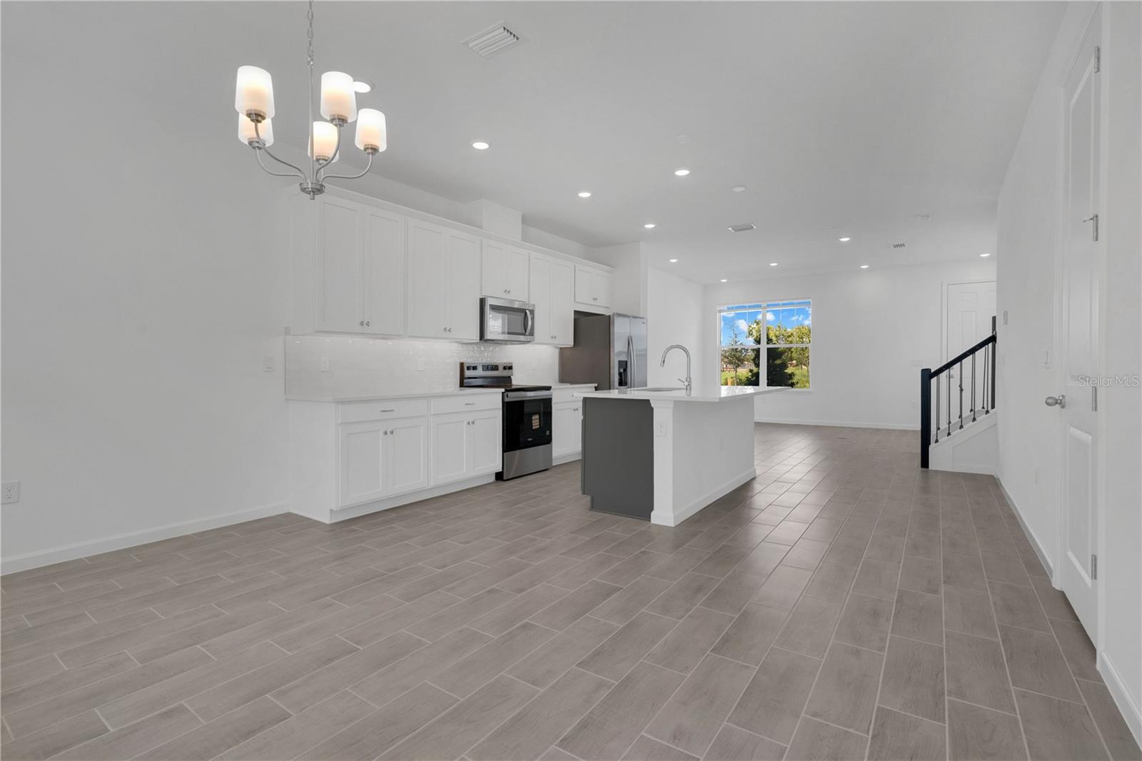 SERENADE AT OVATION - Residential Lease