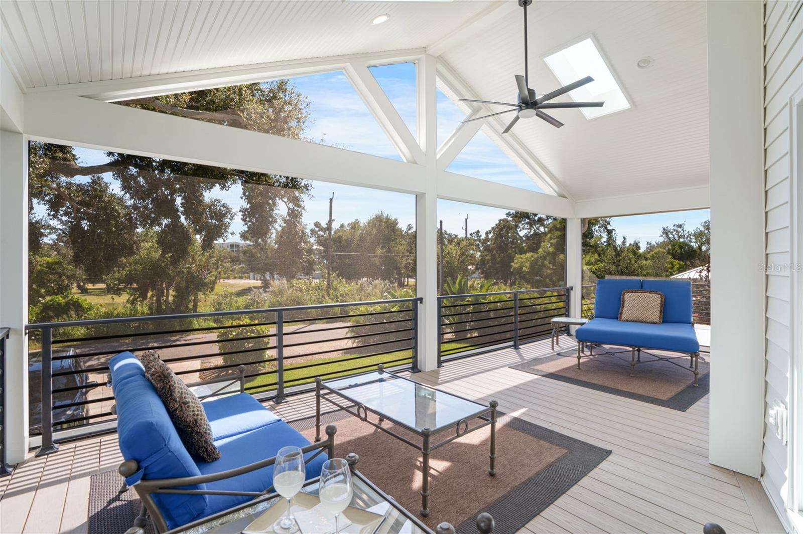 SAUNDERS V A RESUB - Residential