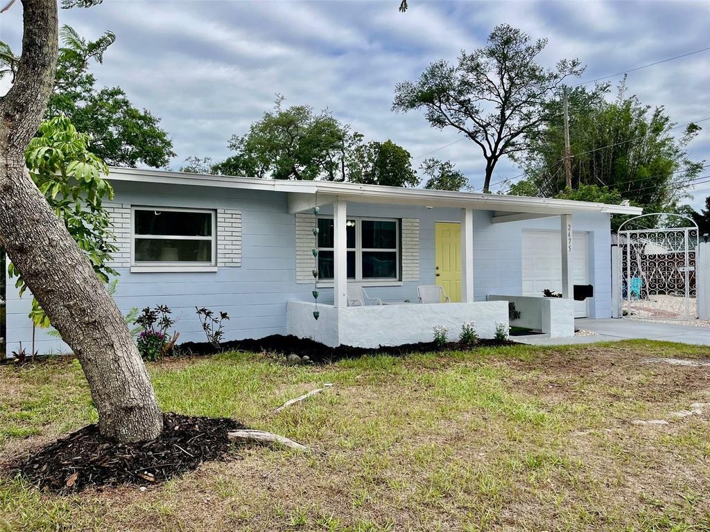 Photo of 2475 47th Street S, St Petersburg, FL 33711 (MLS # TB8504400)