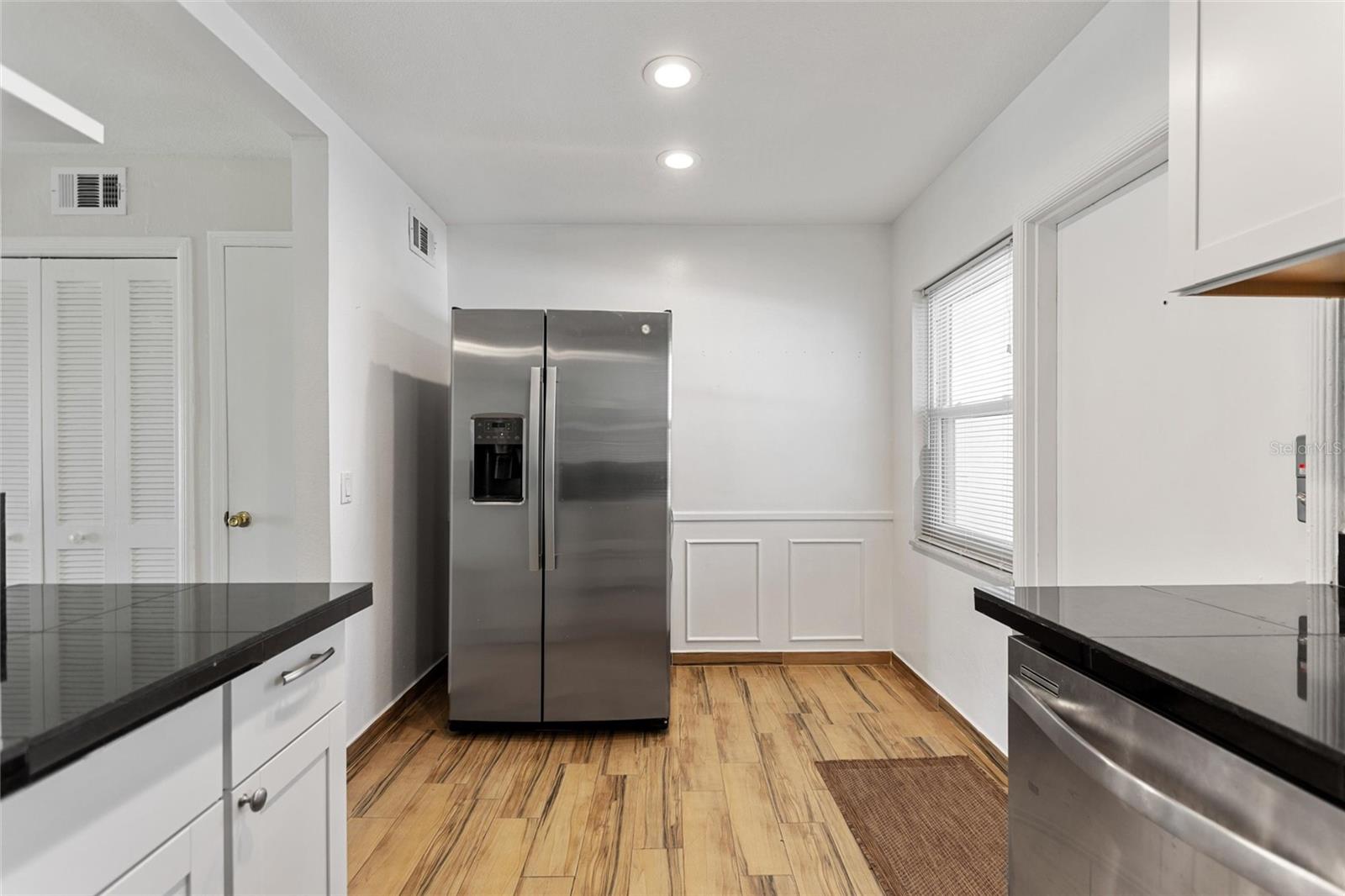 MAXIMO HARBOUR CONDO - Residential Lease