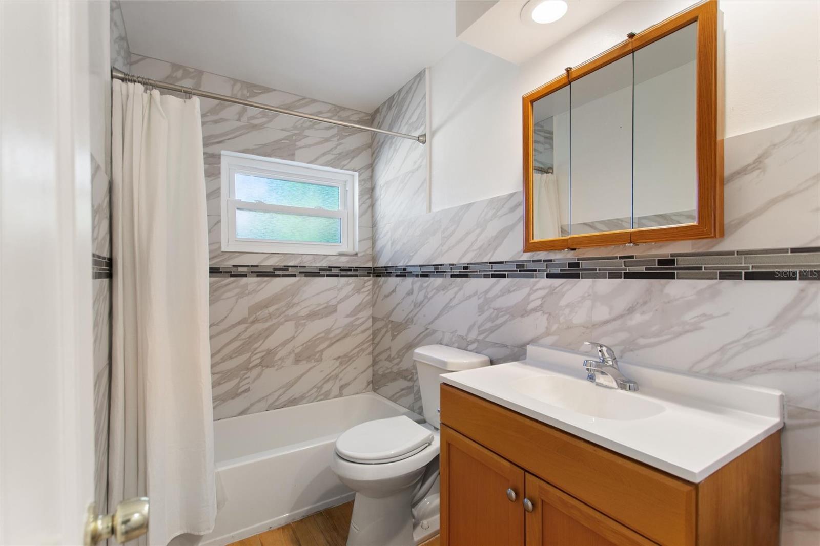 MAXIMO HARBOUR CONDO - Residential Lease