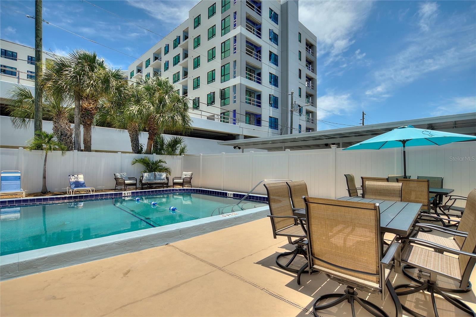 MAXIMO HARBOUR CONDO - Residential Lease