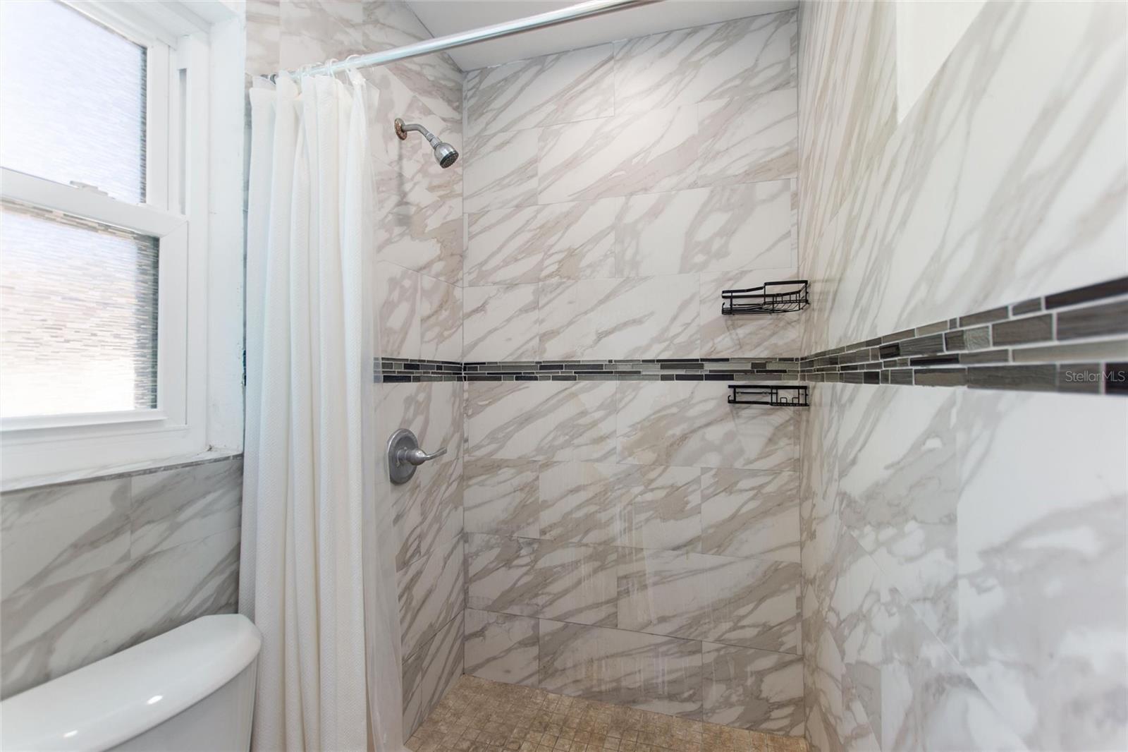 MAXIMO HARBOUR CONDO - Residential Lease