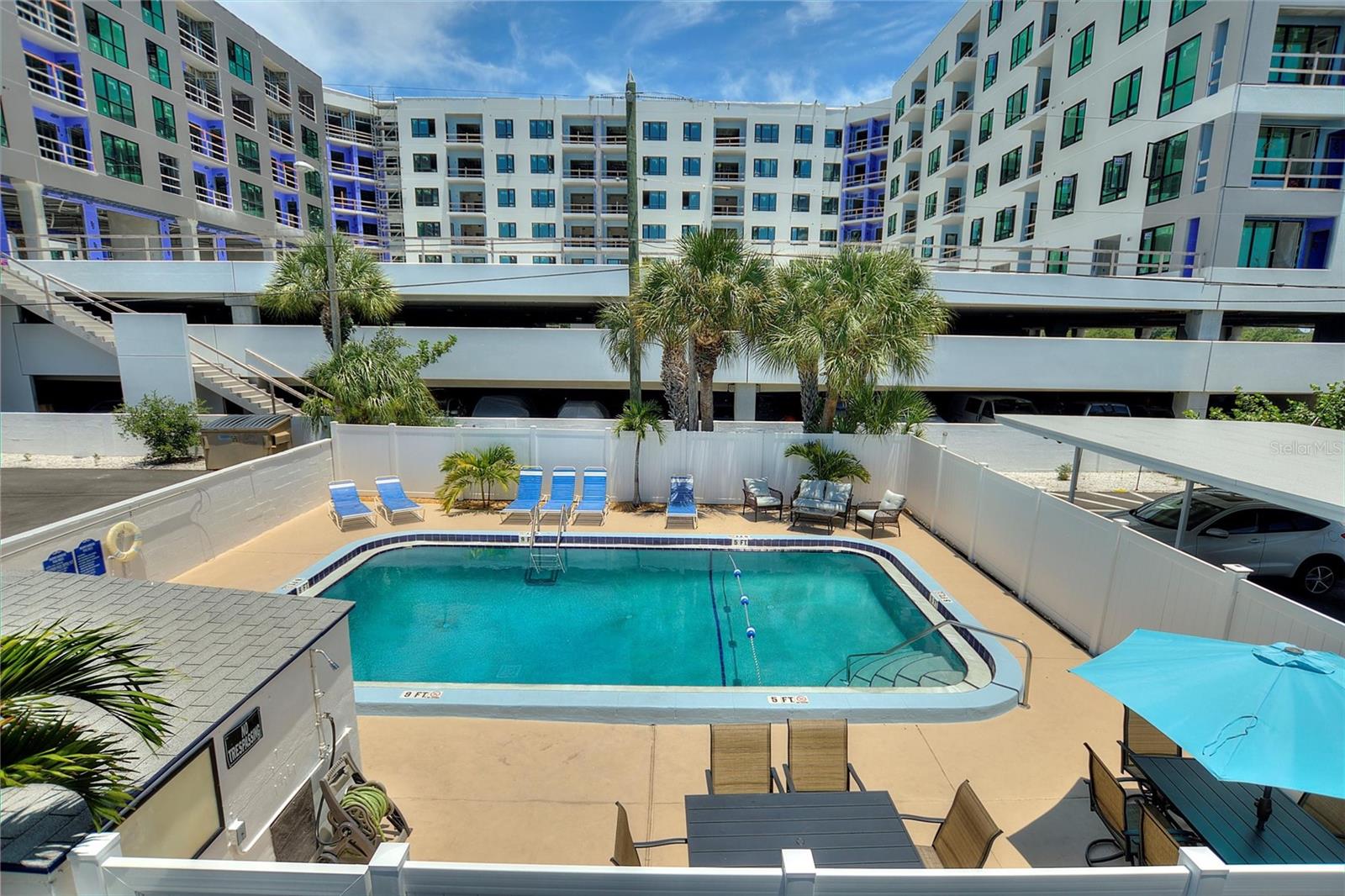 MAXIMO HARBOUR CONDO - Residential Lease