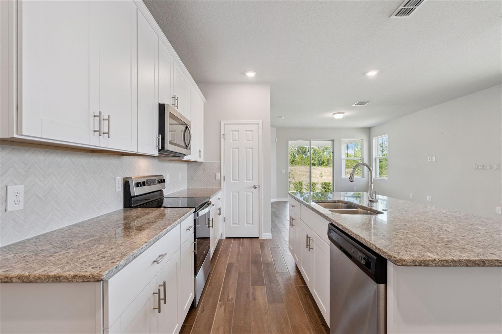 VILLAGES/MINNEOLA HILLS PH 1A - Residential