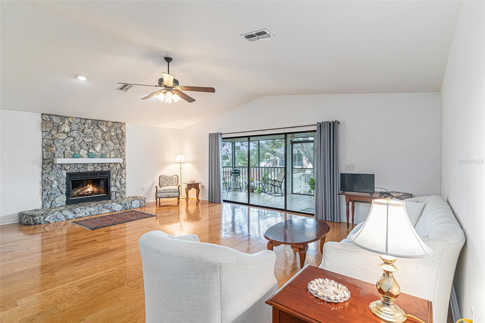 BAYWOOD VILLAGE SEC 5 - Residential