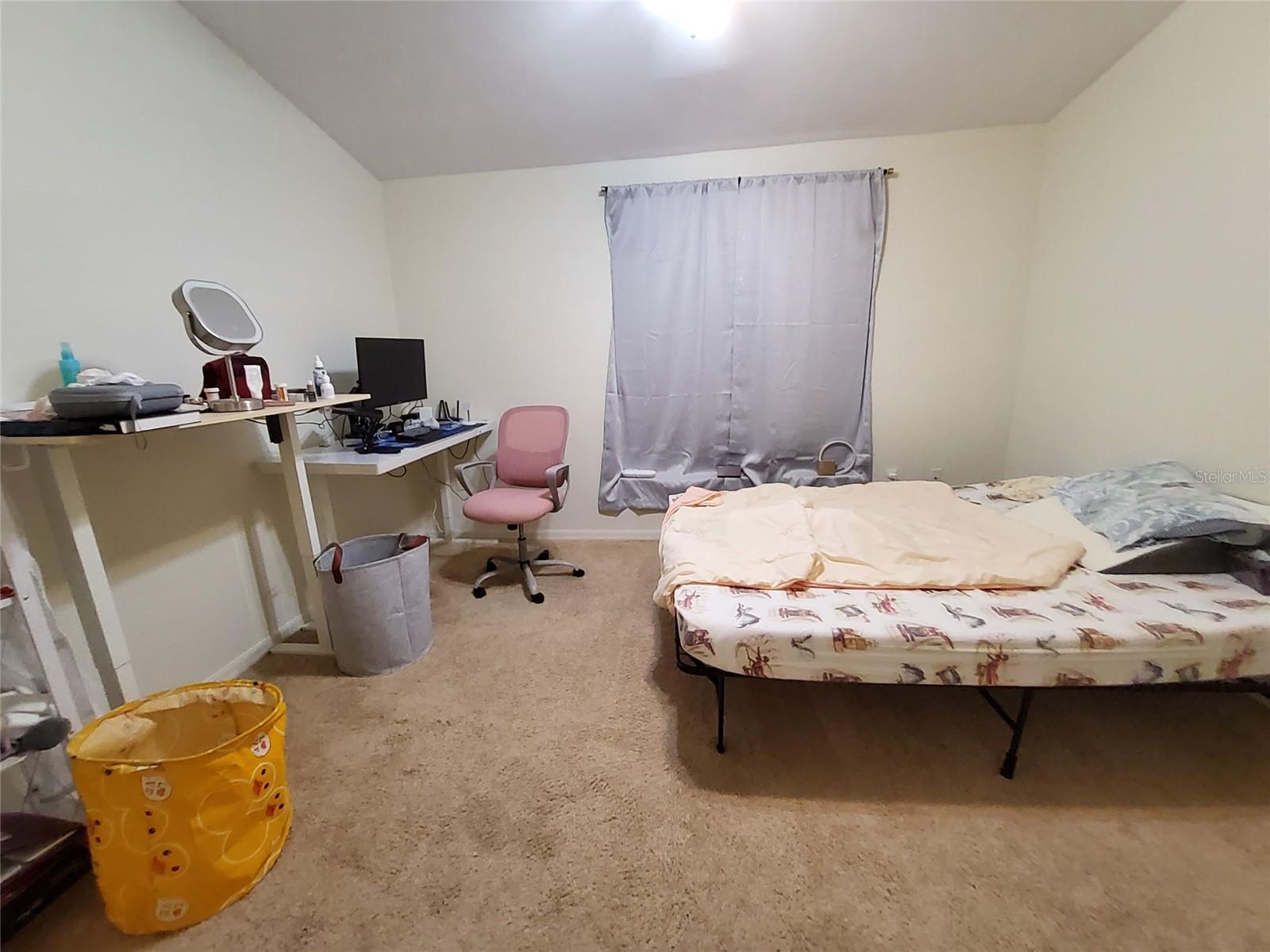 VICTORIA STATION - Residential
