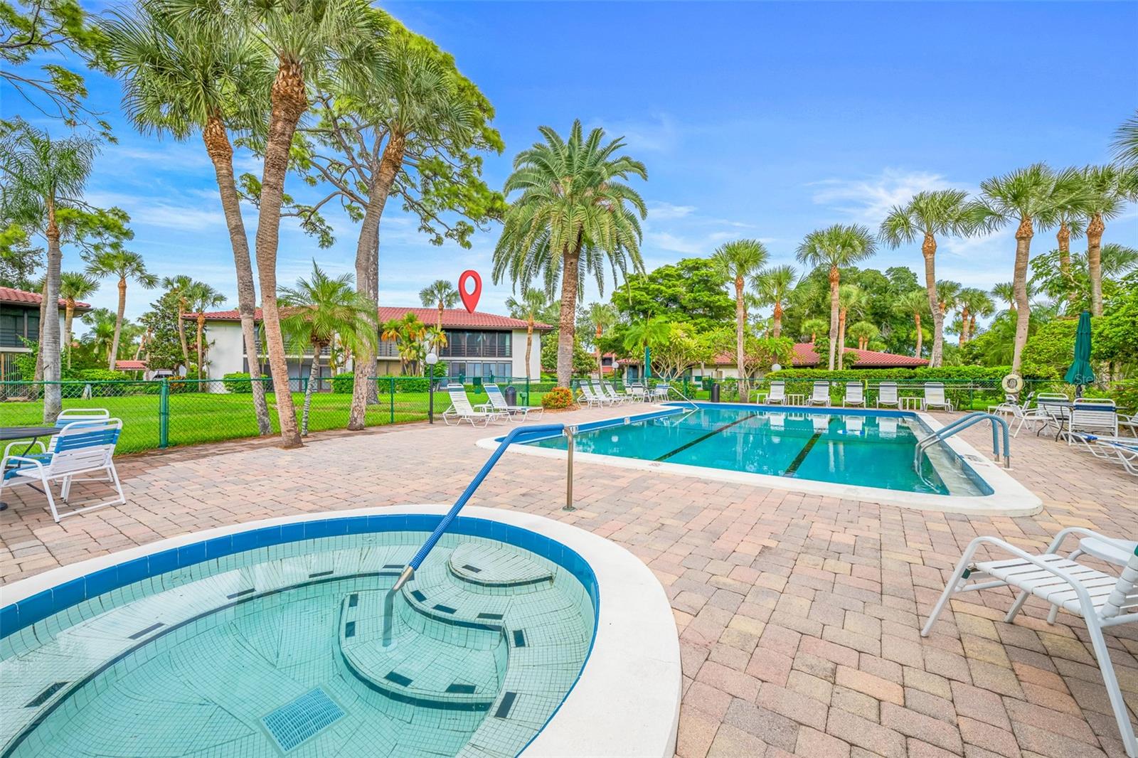 VALENCIA GARDEN - Residential