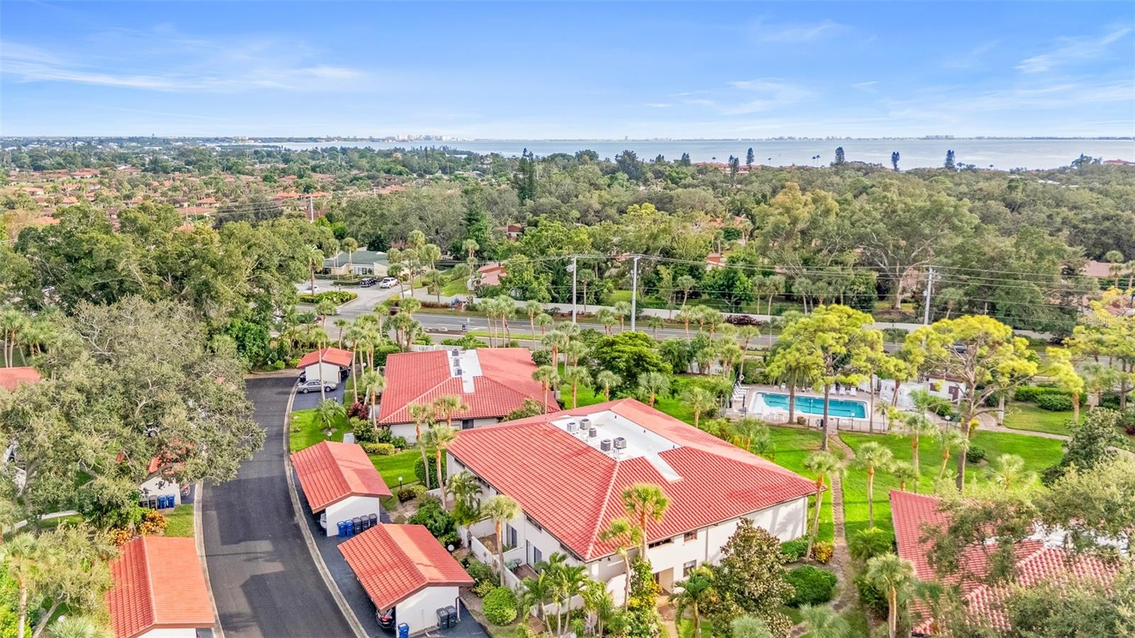 VALENCIA GARDEN - Residential
