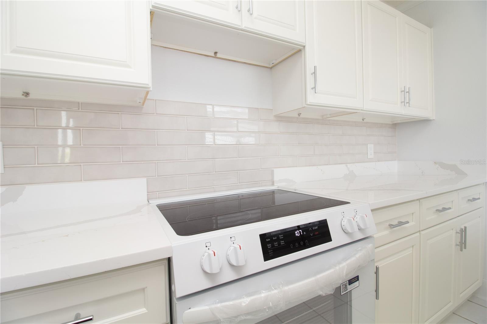 LES CHATEAUX CONDO - Residential