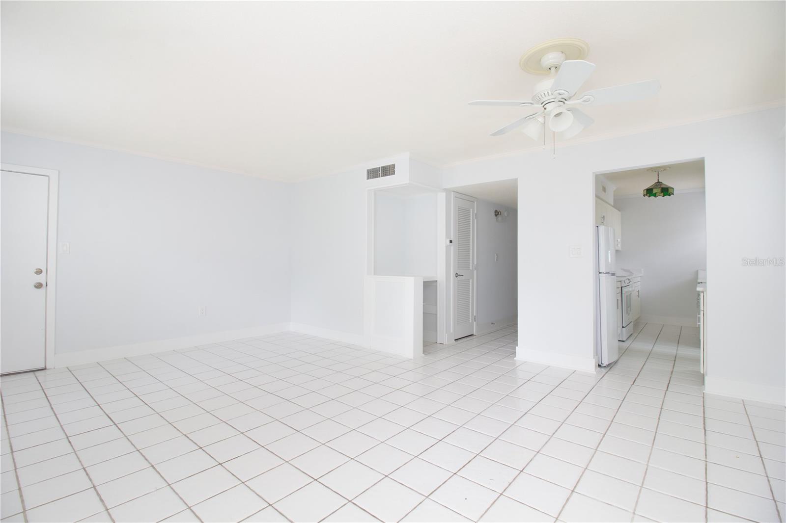 LES CHATEAUX CONDO - Residential