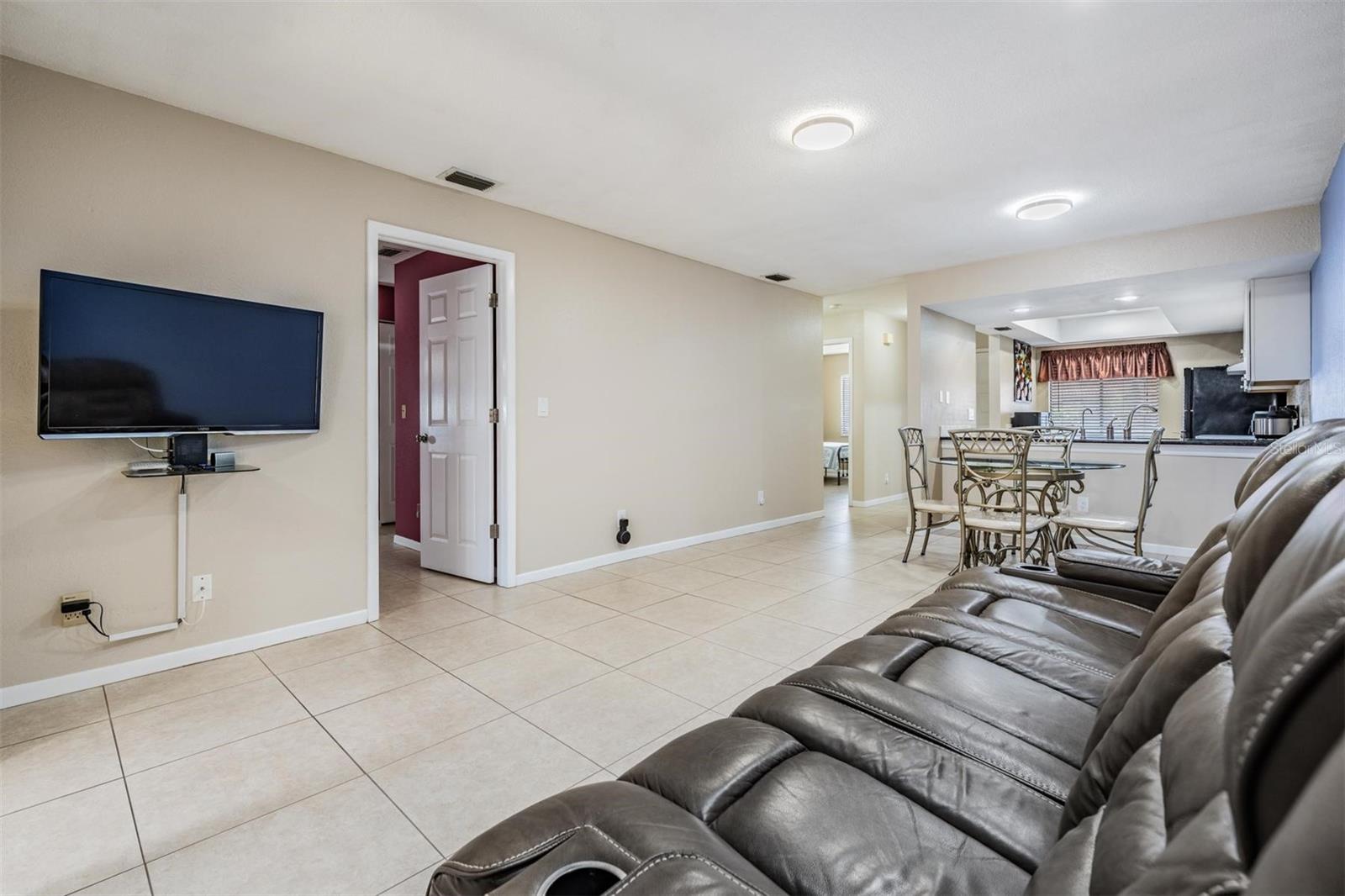 ROSETREE VILLAGE - Residential