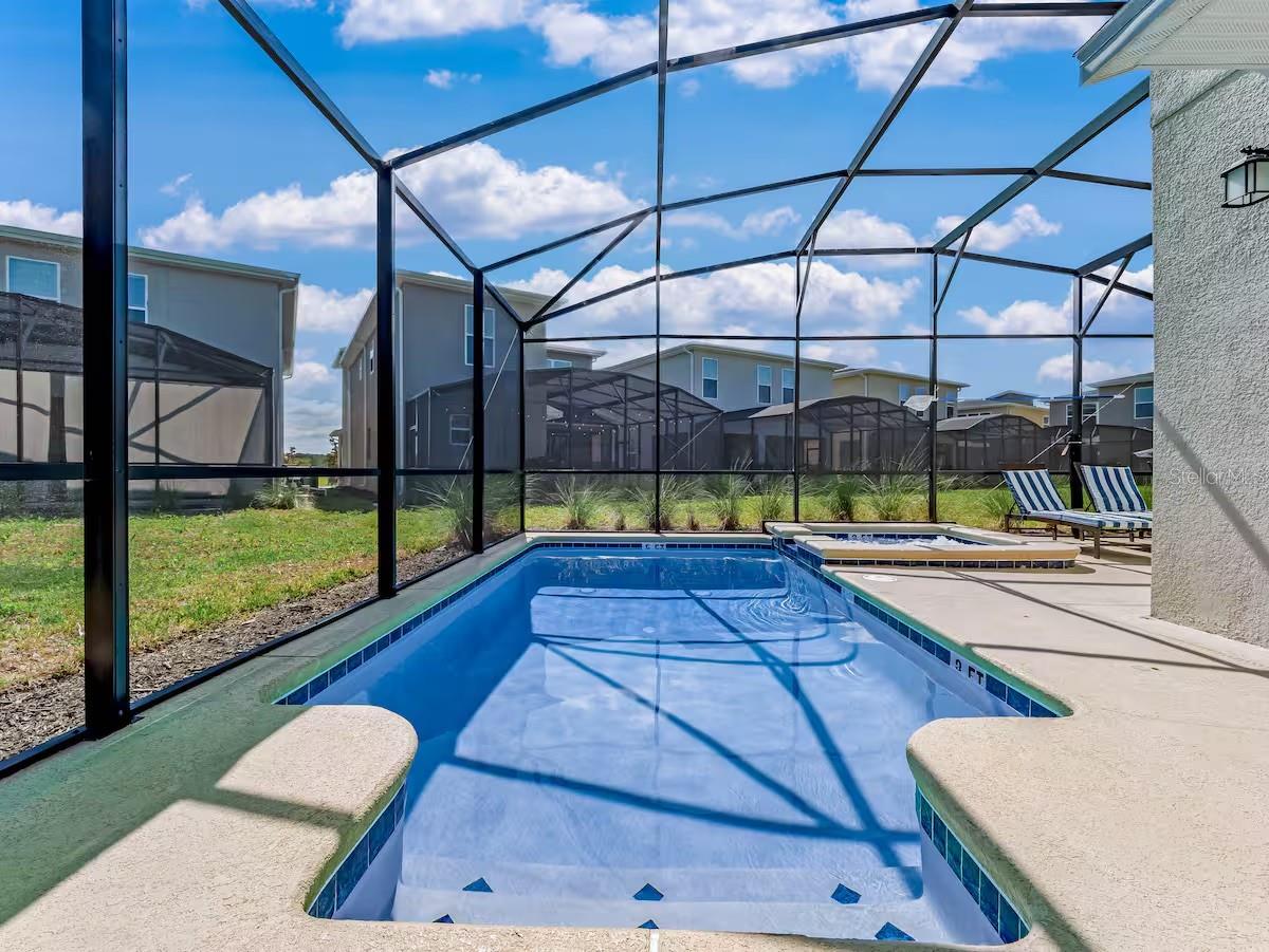 COVE AT STOREY LAKE 4 - Residential