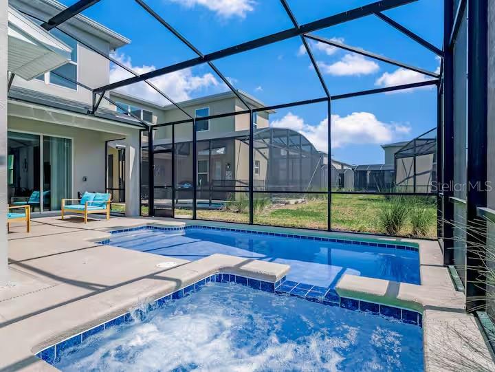 COVE AT STOREY LAKE 4 - Residential