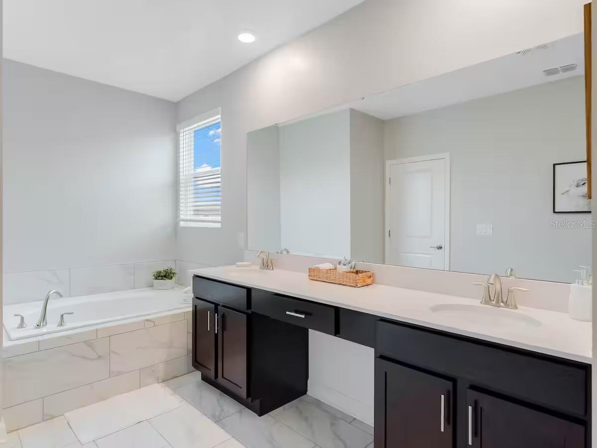 COVE AT STOREY LAKE 4 - Residential