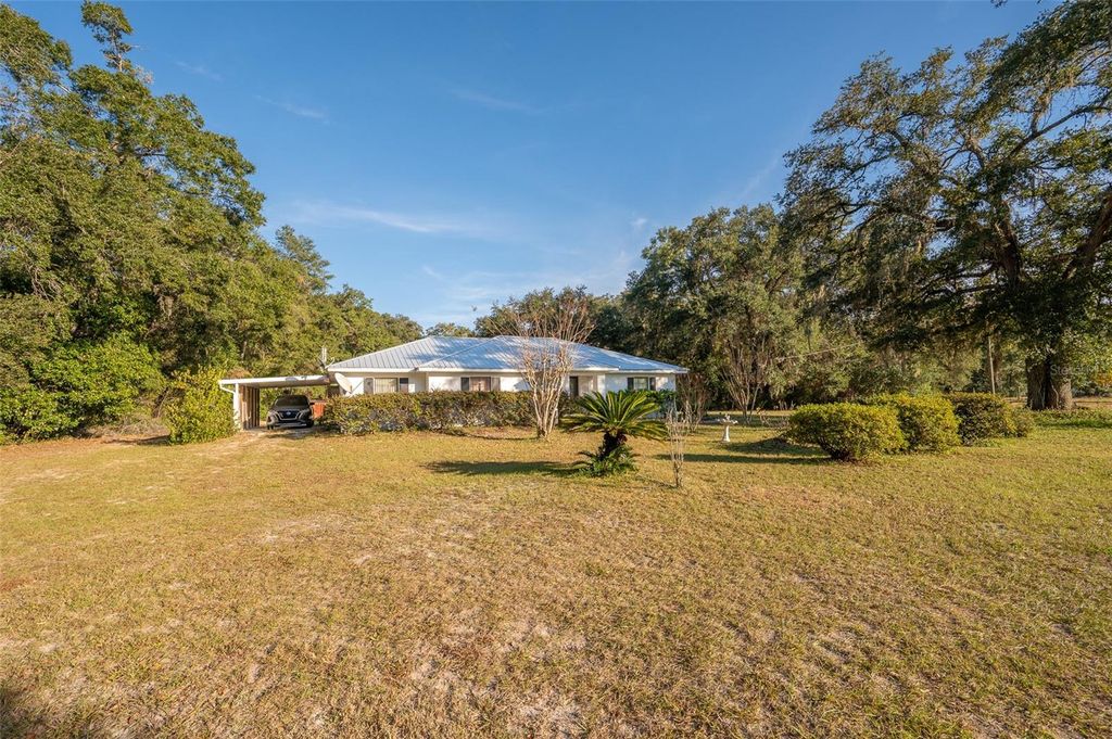 Photo of 10117 SW 170th Street, Archer, FL 32618 (MLS # GC535421)