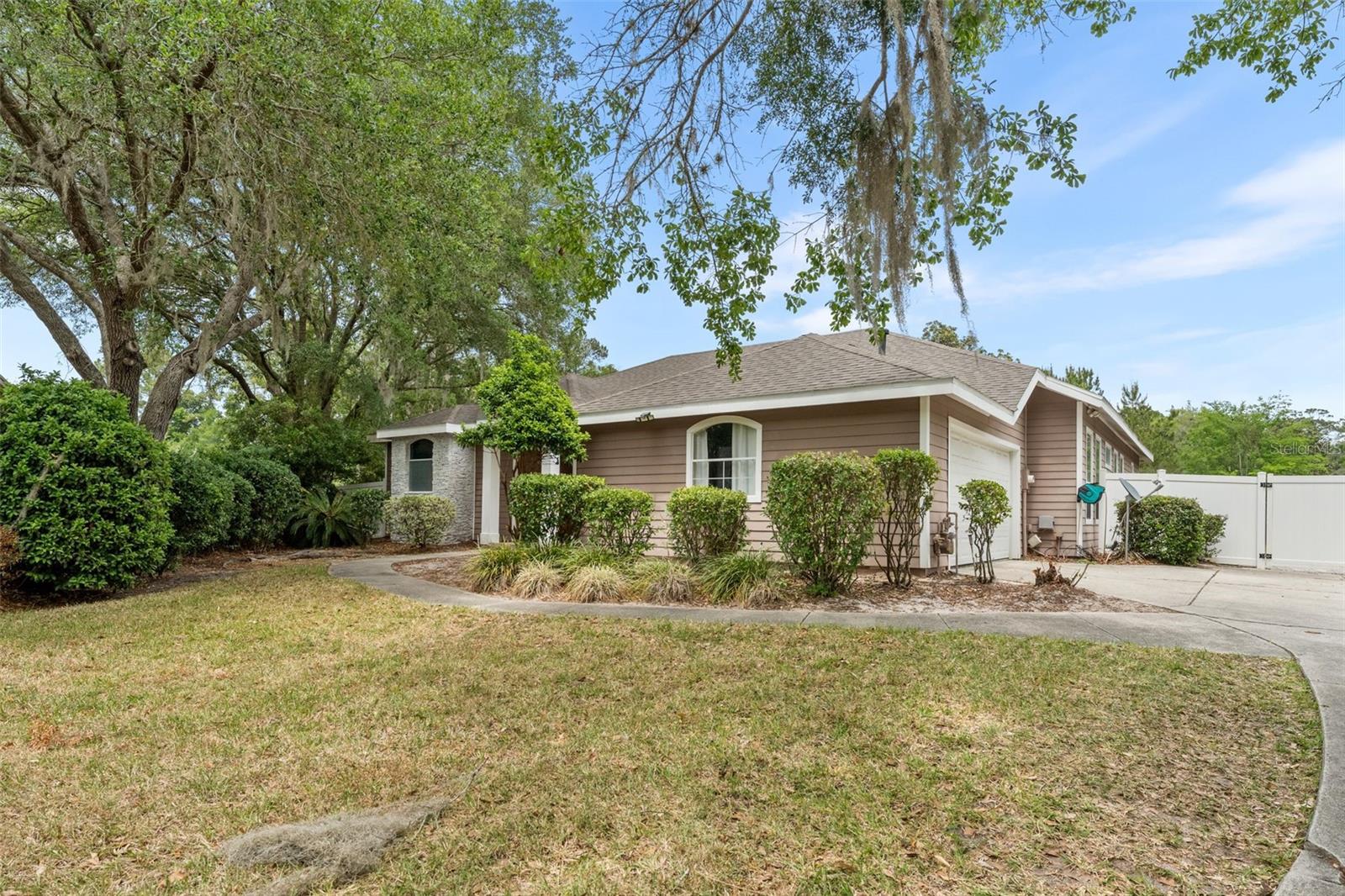 FLETCHERS-MAGNOLIA CT - Residential