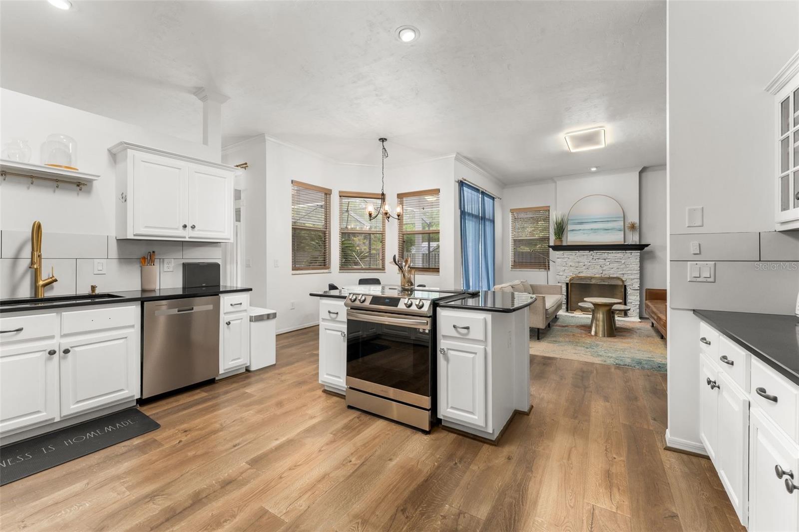 FLETCHERS-MAGNOLIA CT - Residential