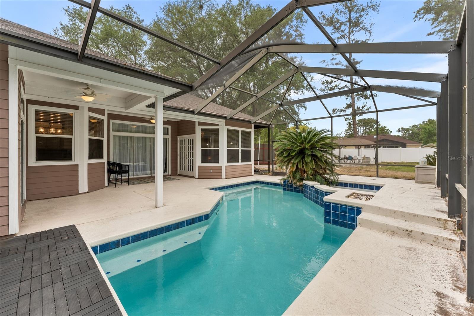 FLETCHERS-MAGNOLIA CT - Residential