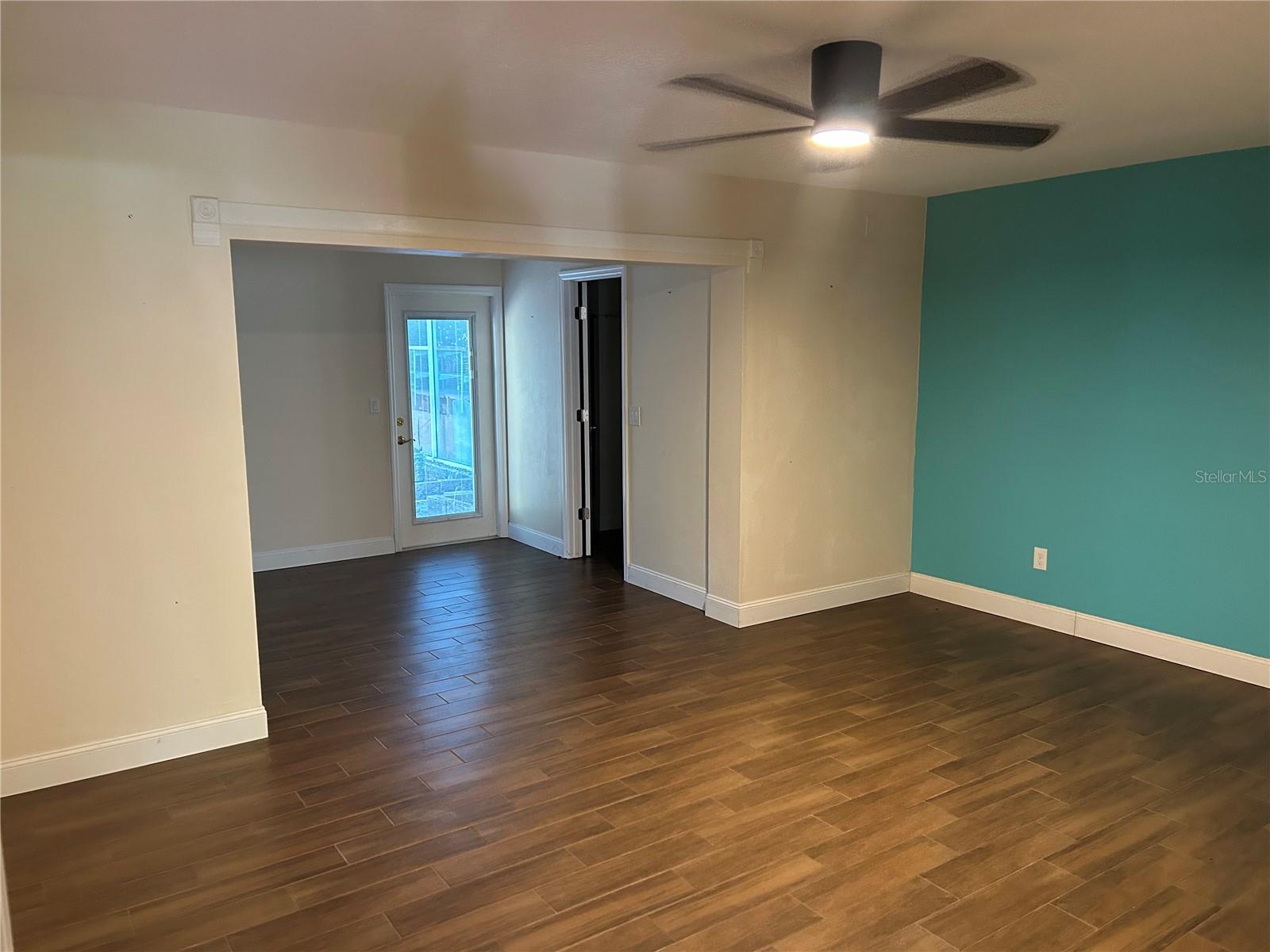 CONNELL HEIGHTS UNIT 04 - Residential