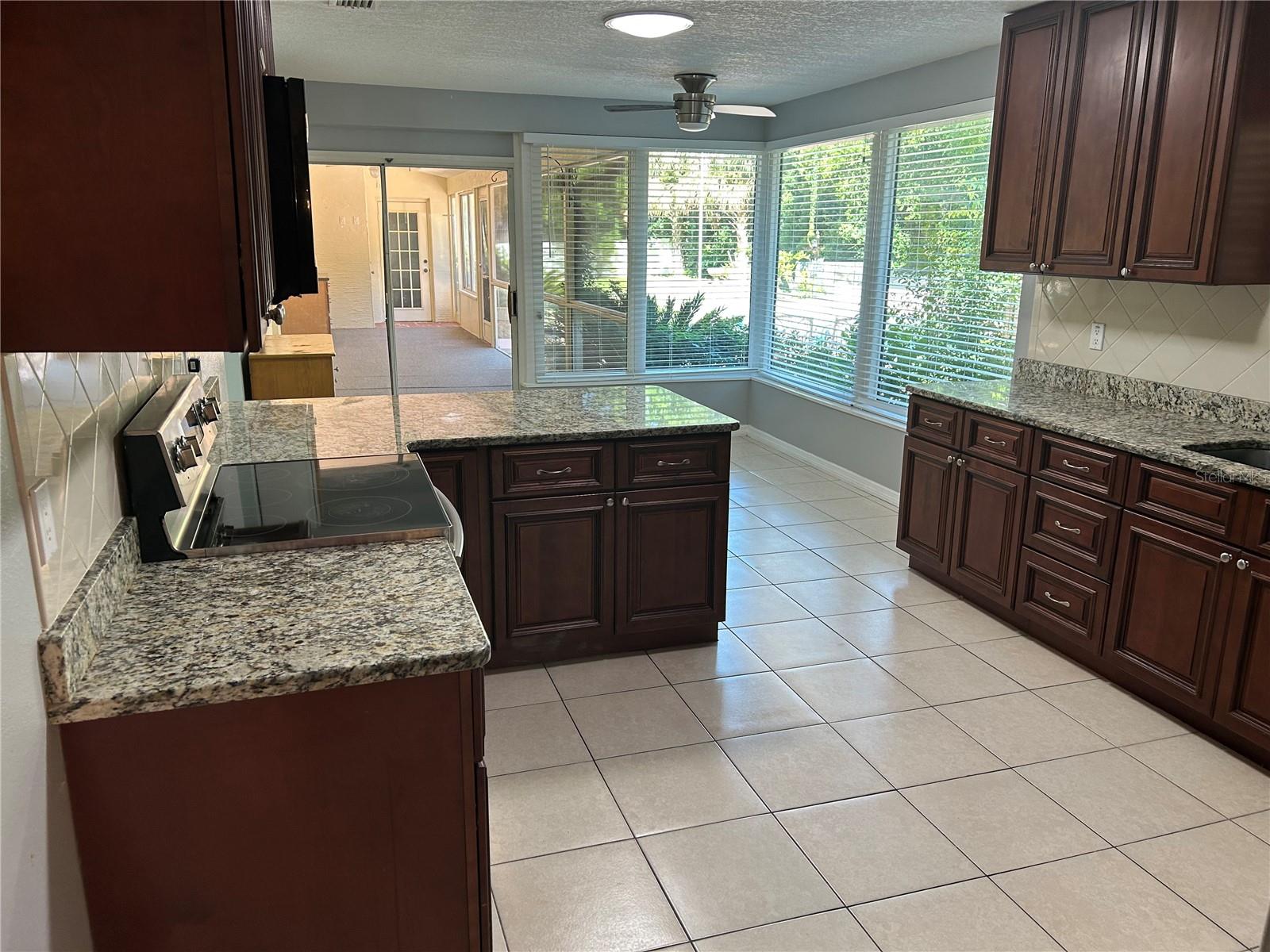 CONNELL HEIGHTS UNIT 04 - Residential