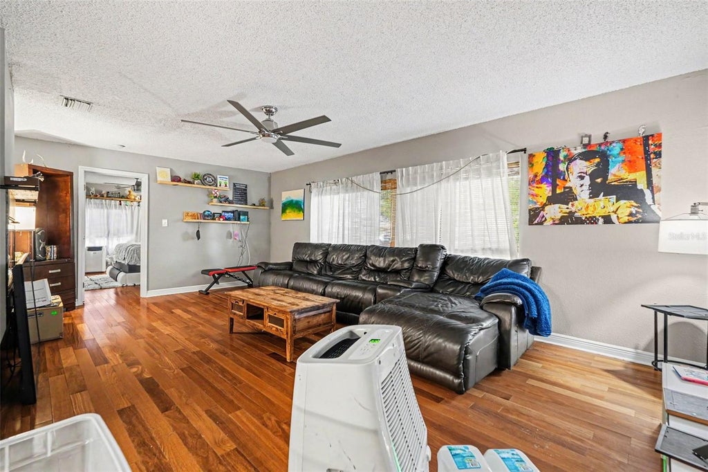 Photo of 3022 Dartmouth Avenue N, St Petersburg, FL 33713 (MLS # TB8549571)
