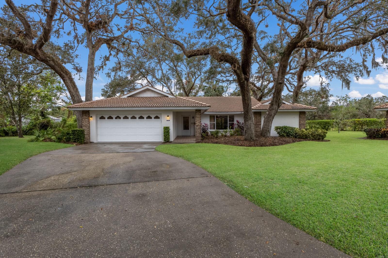 5502 GARDEN LAKES OAK