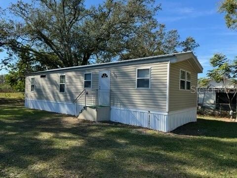 A home in WINTER HAVEN