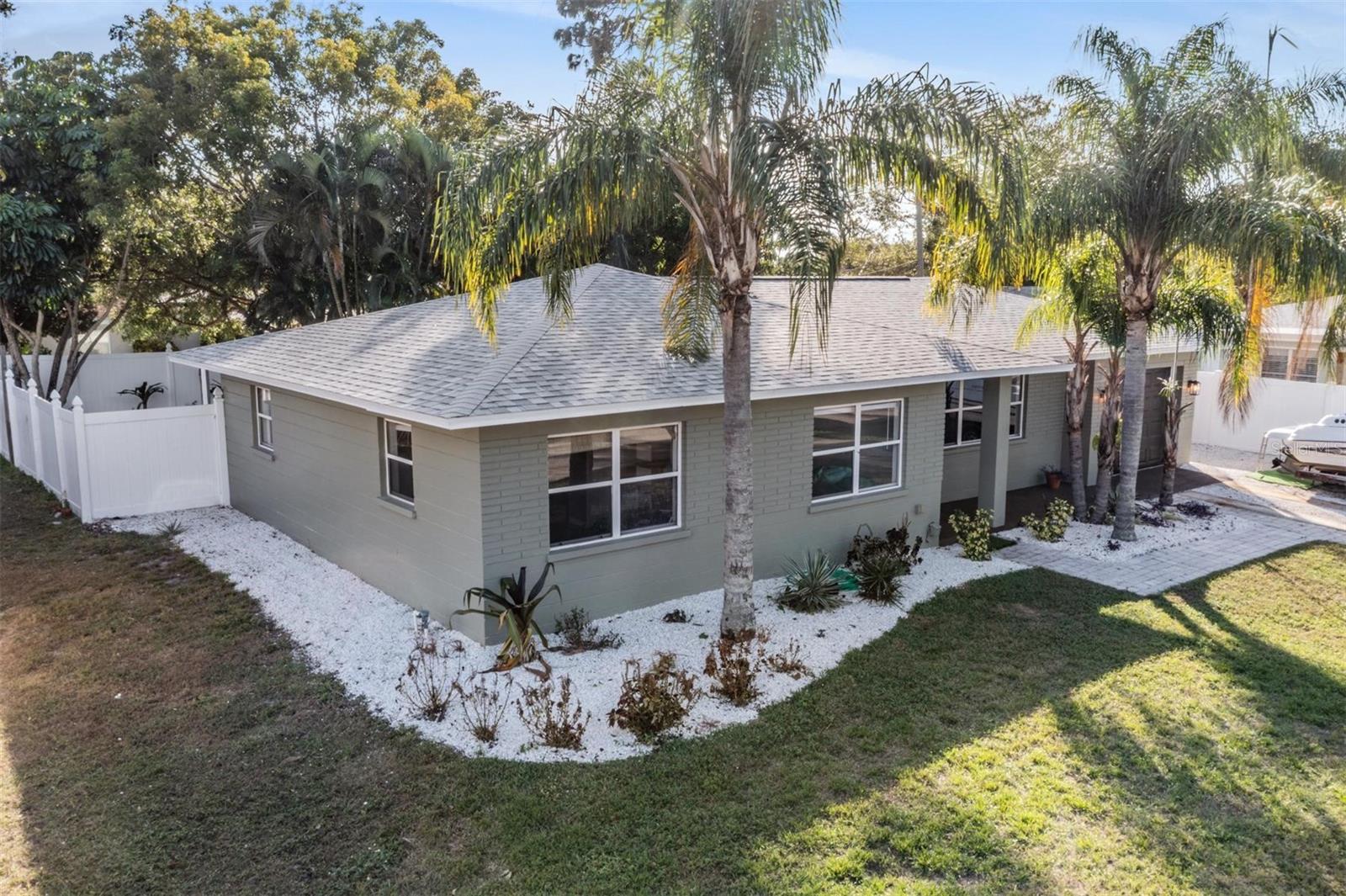 BAY PINES ESTATES - Residential