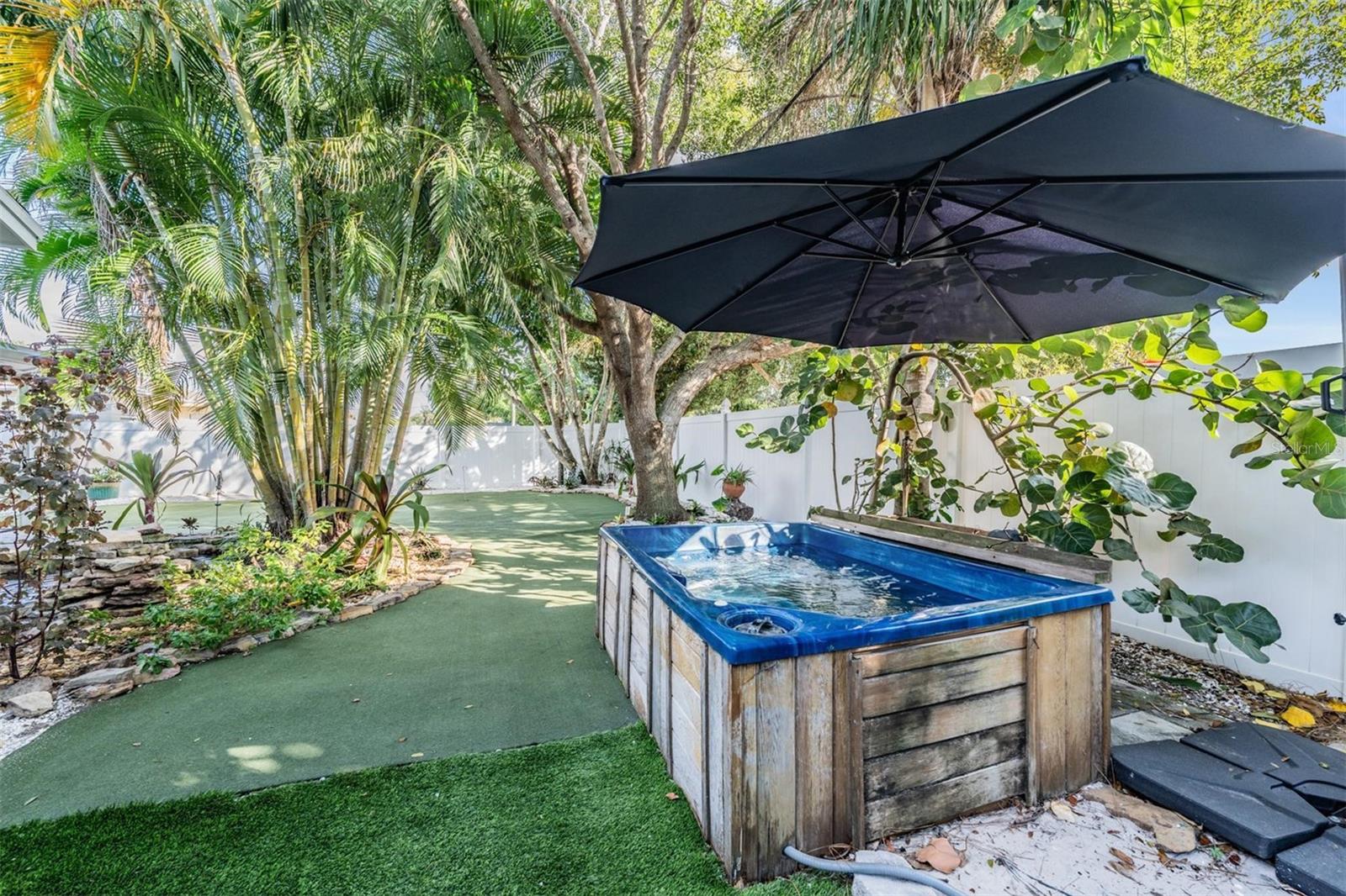 BAY PINES ESTATES - Residential