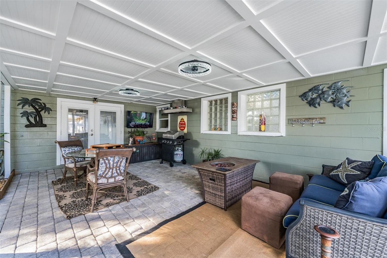 BAY PINES ESTATES - Residential