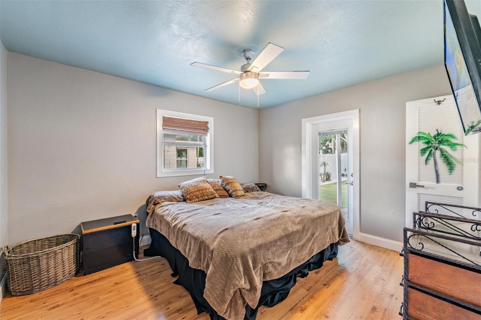 BAY PINES ESTATES - Residential