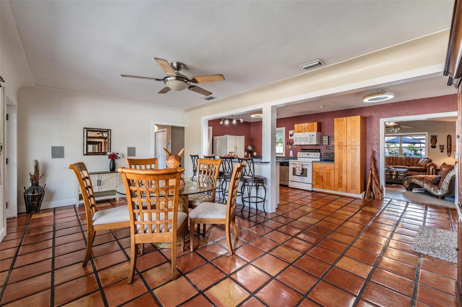 BAY PINES ESTATES - Residential