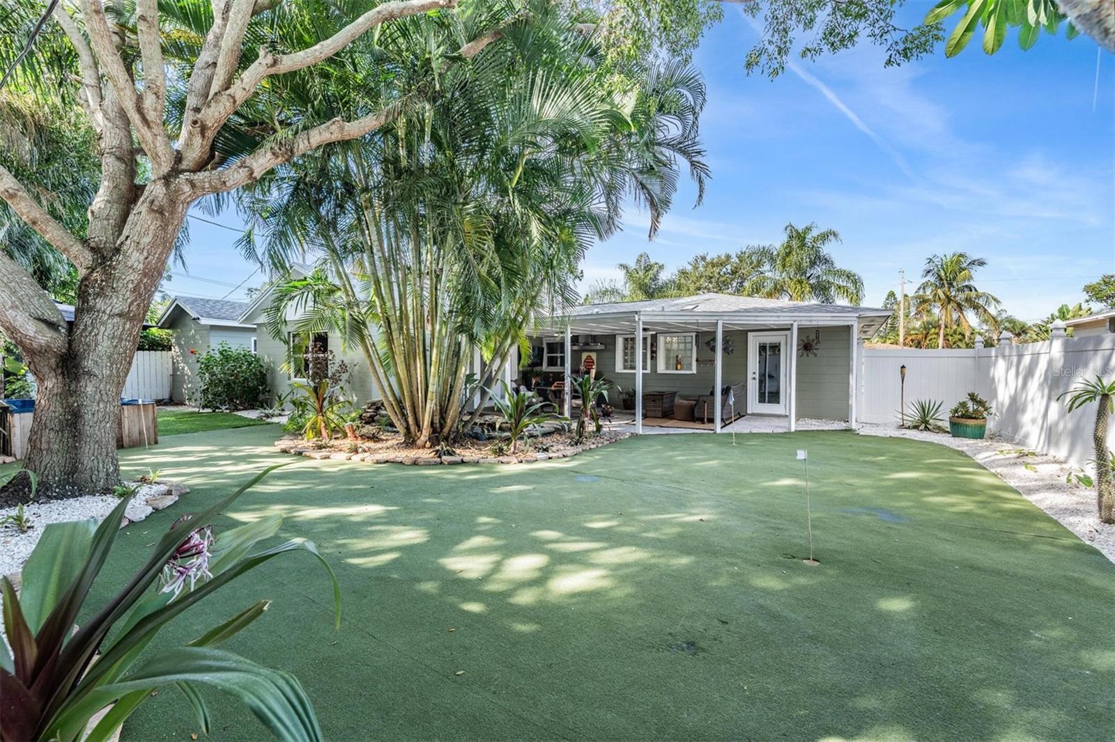 BAY PINES ESTATES - Residential