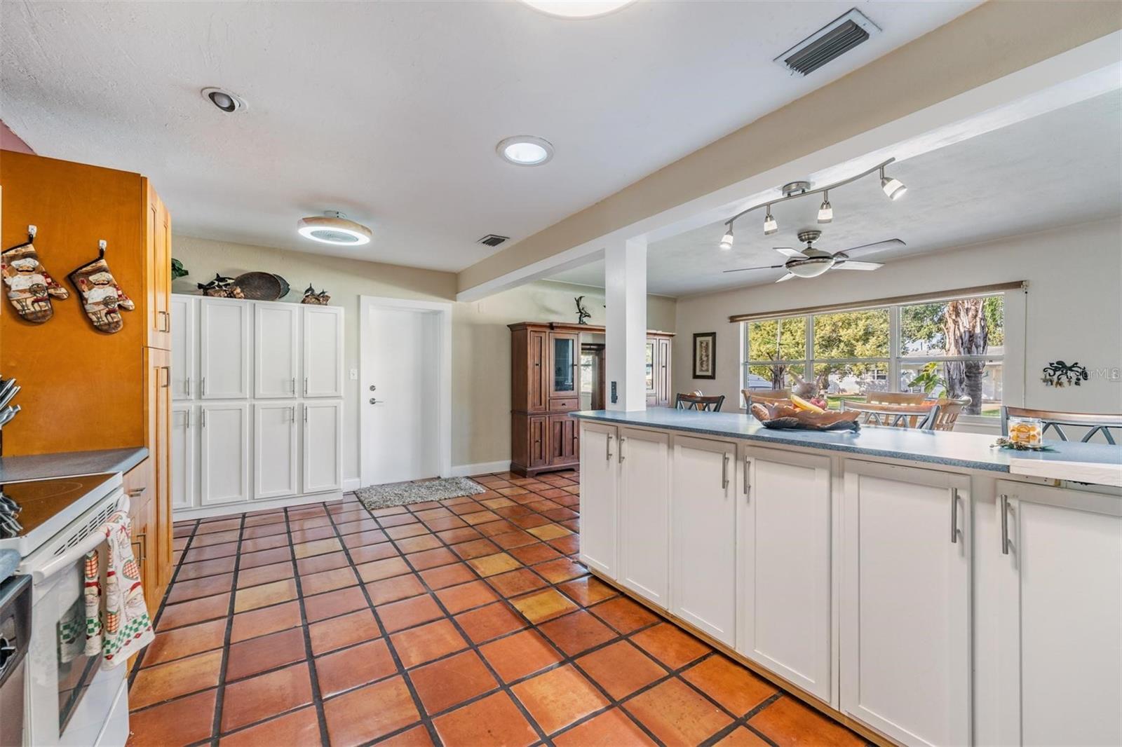 BAY PINES ESTATES - Residential