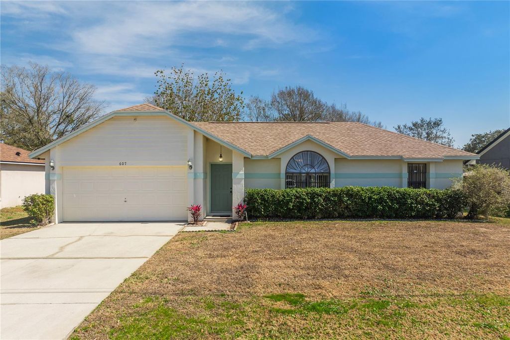 Photo of 607 Tamarin Lane, Kissimmee, FL 34759 (MLS # S5144477)