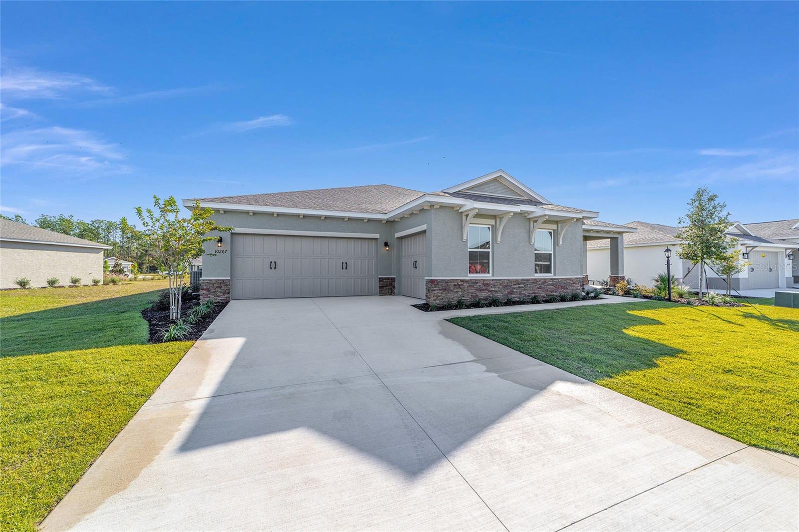 ON TOP OF THE WORLD - Residential