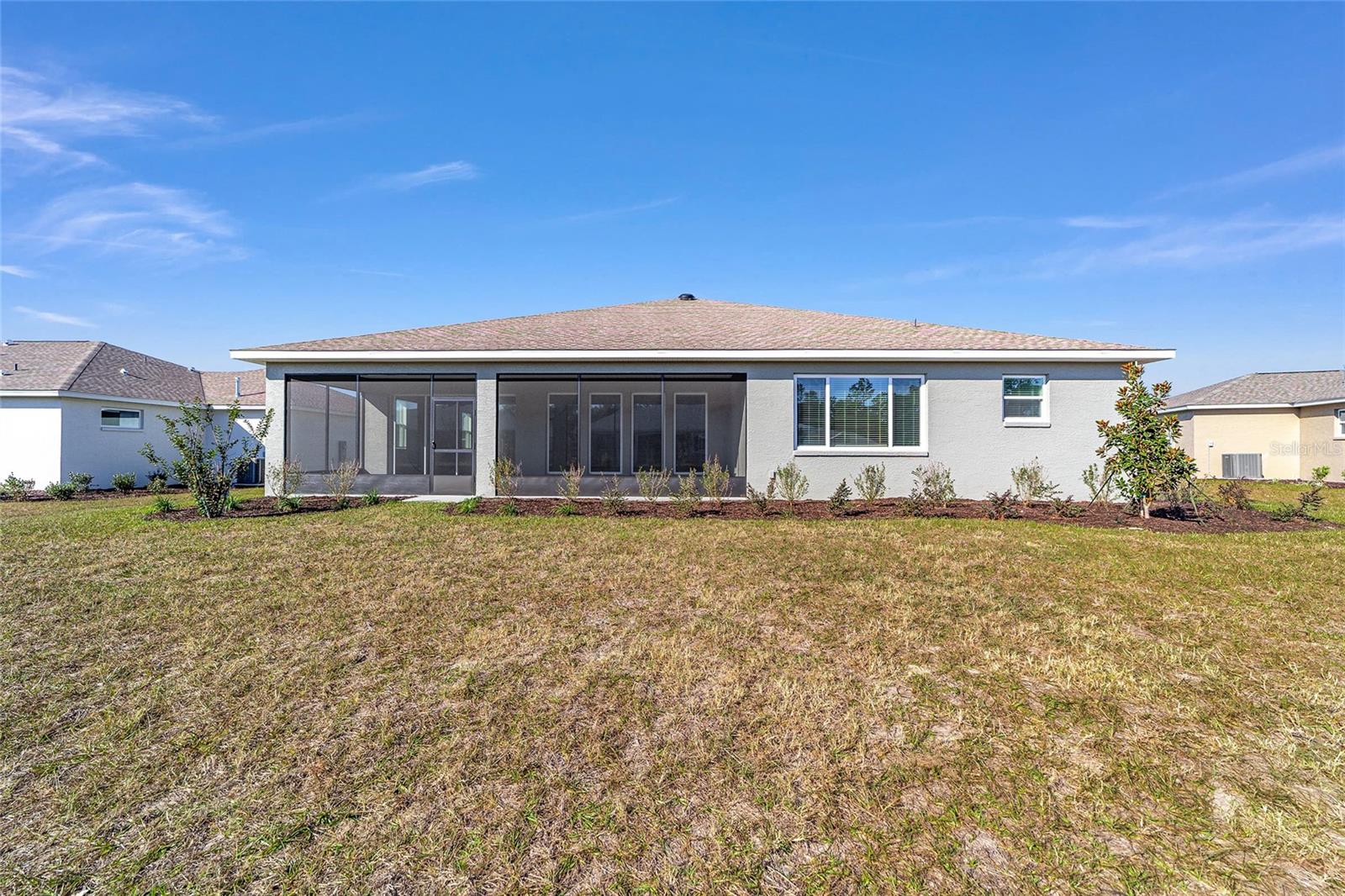 ON TOP OF THE WORLD - Residential