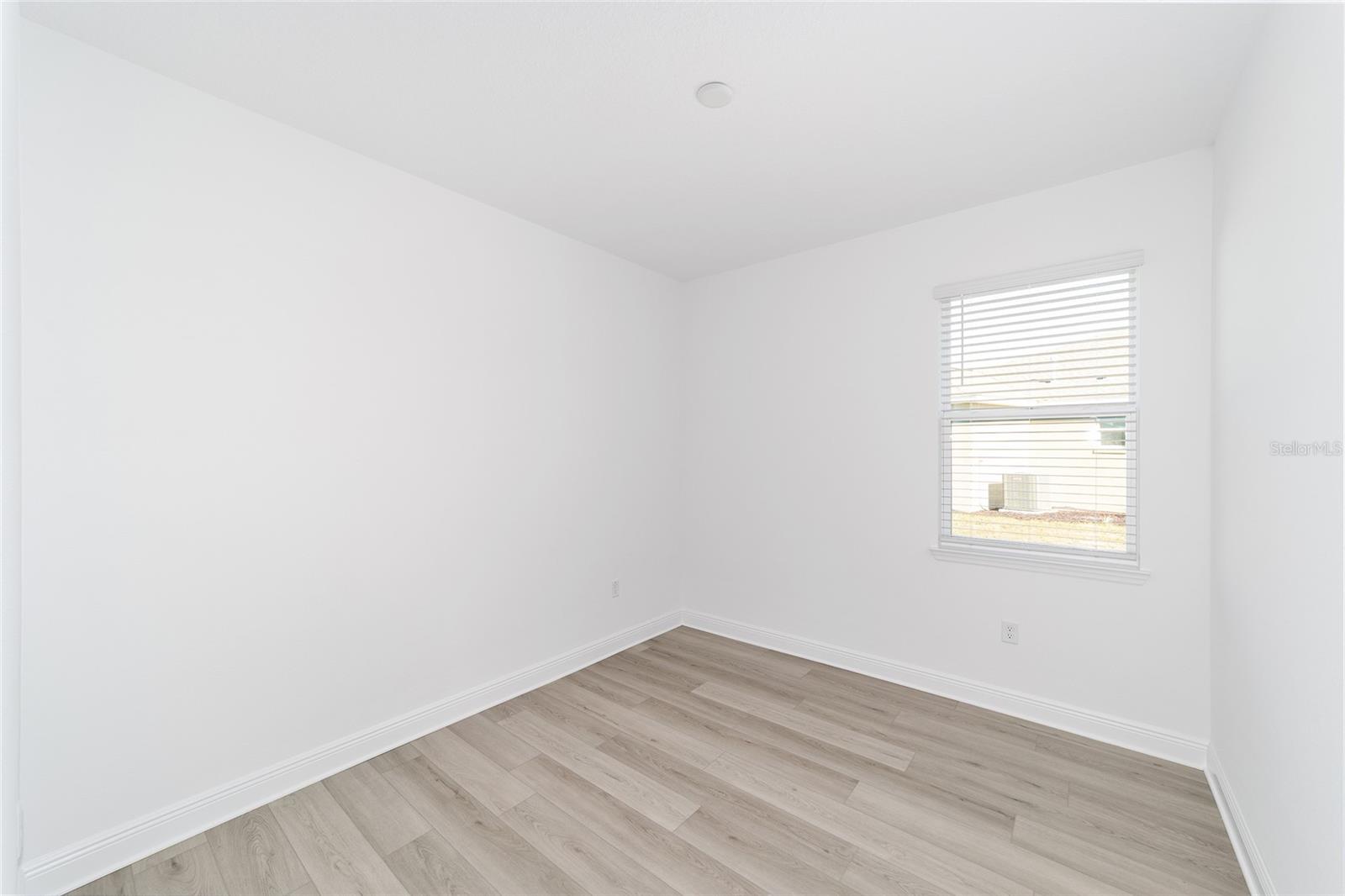 ON TOP OF THE WORLD - Residential