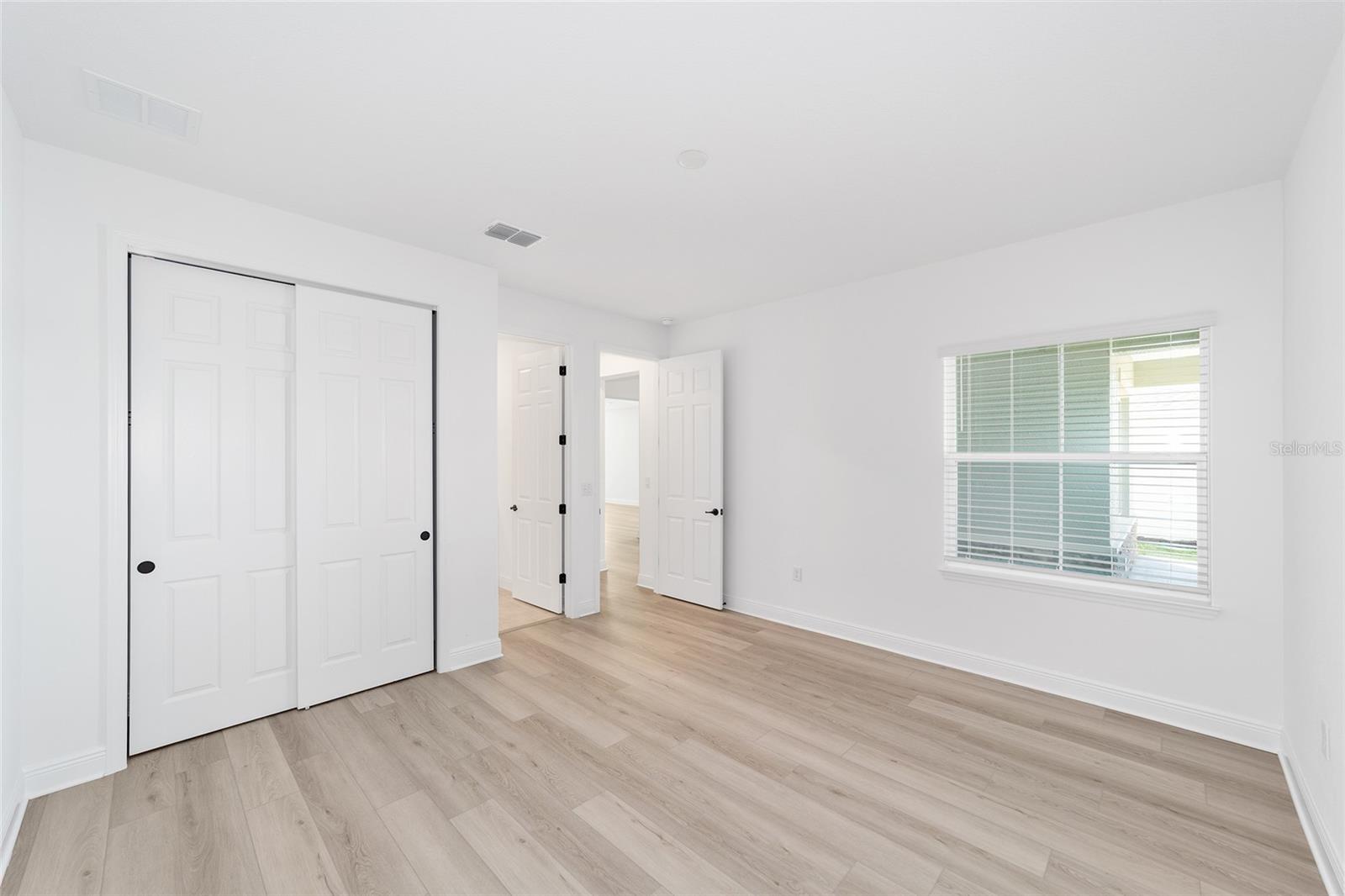 ON TOP OF THE WORLD - Residential