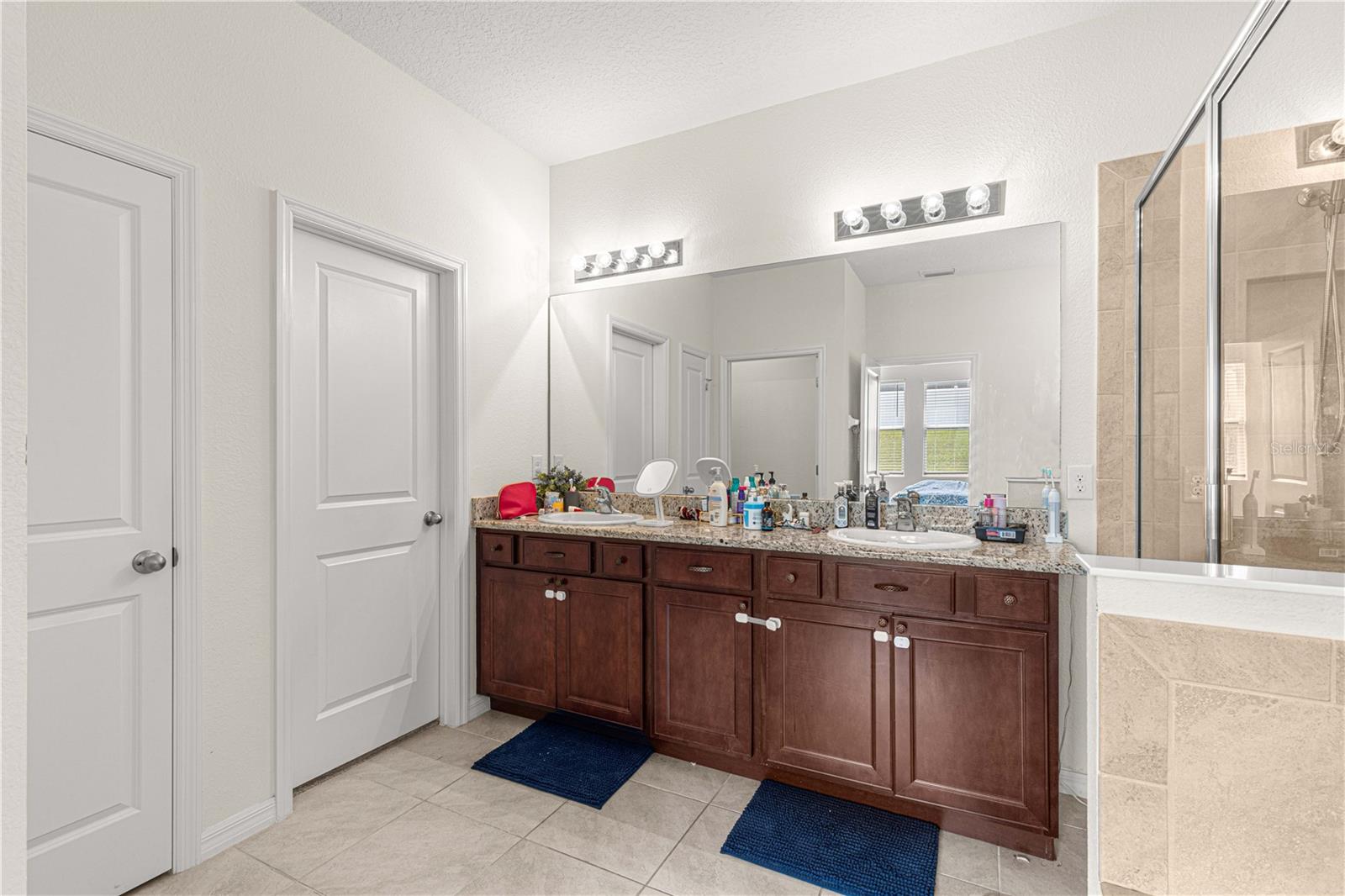 MAGNOLIA MANOR - Residential Lease