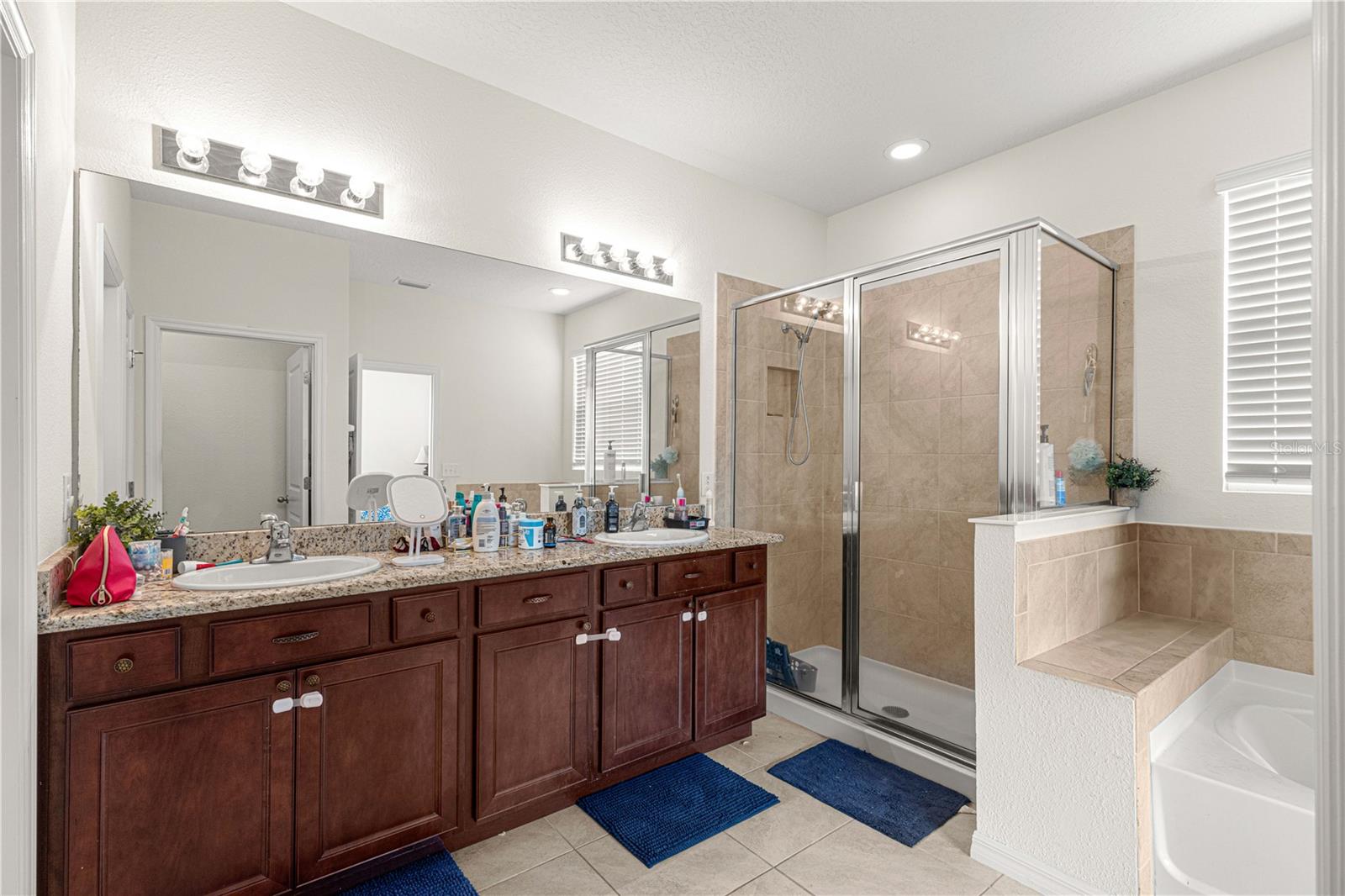 MAGNOLIA MANOR - Residential Lease