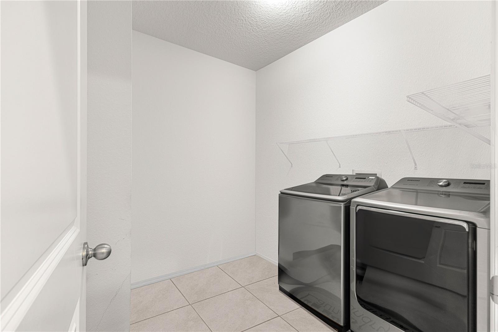 MAGNOLIA MANOR - Residential Lease