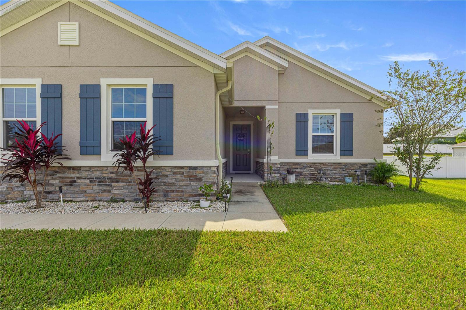 MAGNOLIA MANOR - Residential Lease